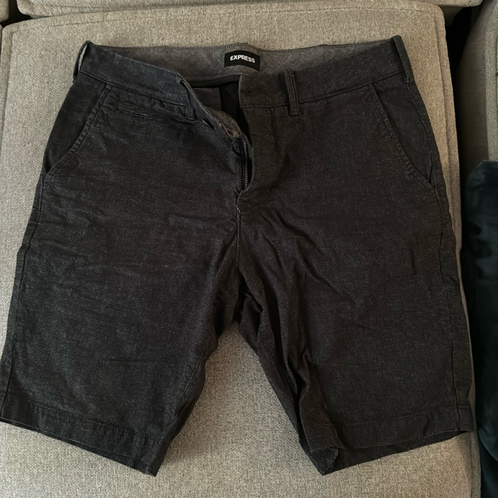 Men’s EXPRESS shorts size 32
